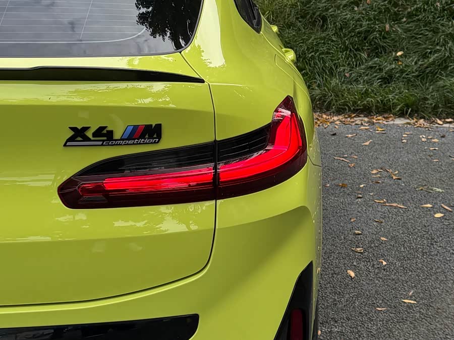 BMW X4 M 2022 car image #13