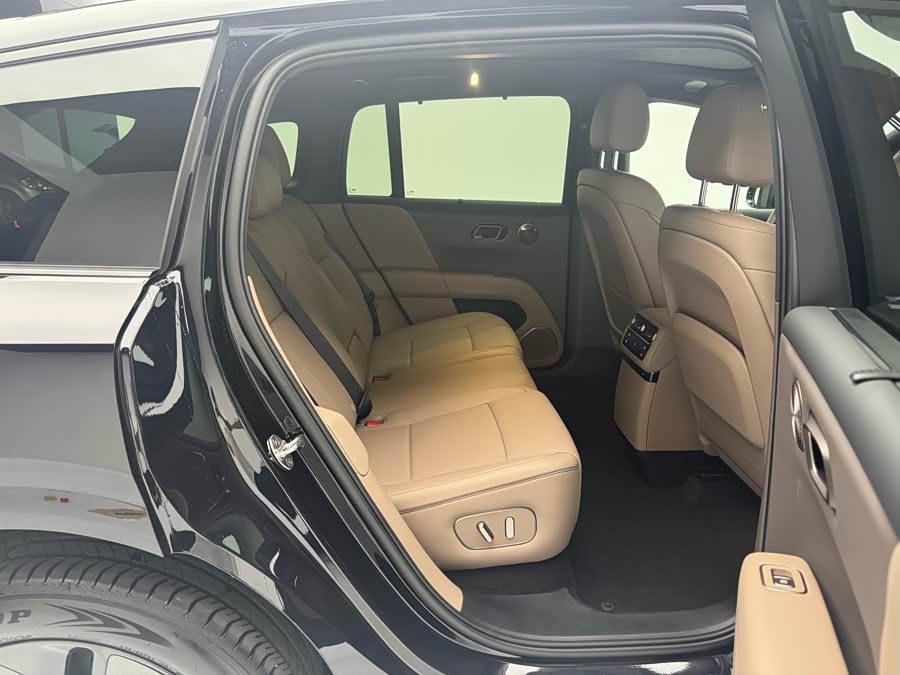 理想汽车 理想i6 2025 汽车图片 #13