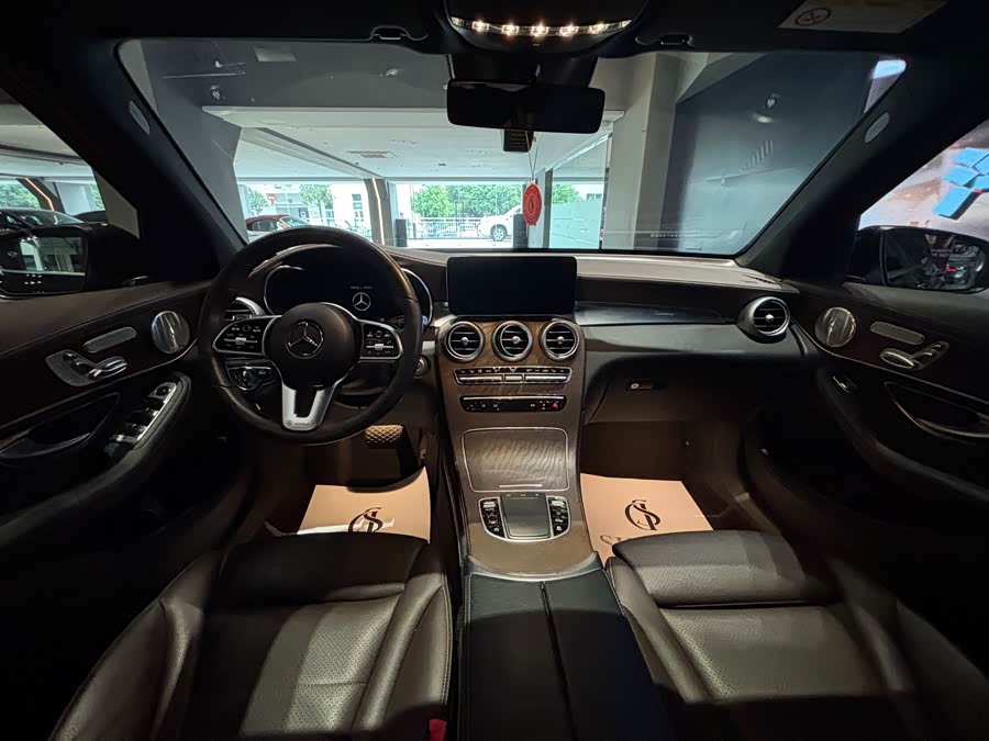 Mercedes-Benz GLC Class 2021 immagine di auto #13