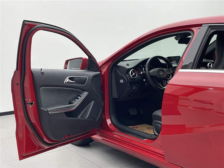 Mercedes-Benz A Class (Imported) 2016 #13 Mercedes-Benz A Class (Imported) 2016 car image #13