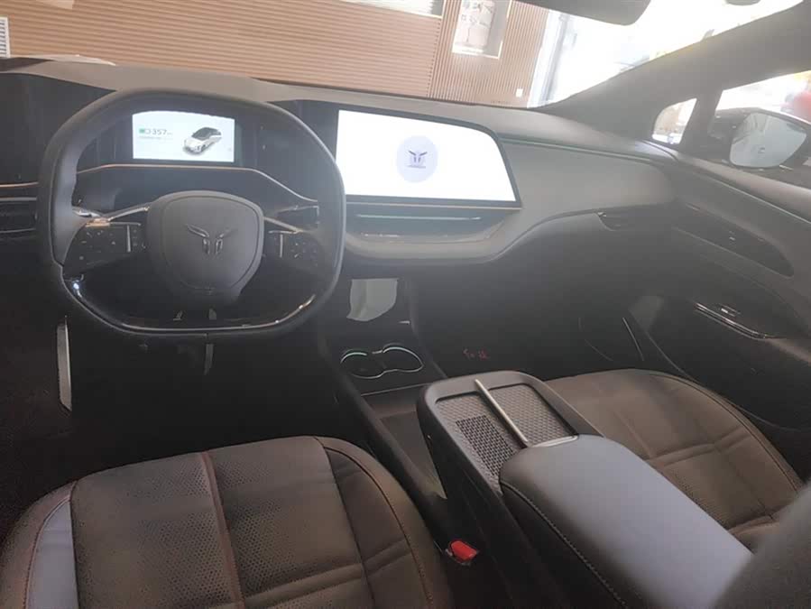 HongQi EH7 2025 #13 HongQi EH7 2025 car image #13