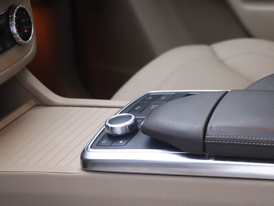 Mercedes-Benz M Class 2013 #13 Mercedes-Benz M Class 2013 صورة سيارة #13