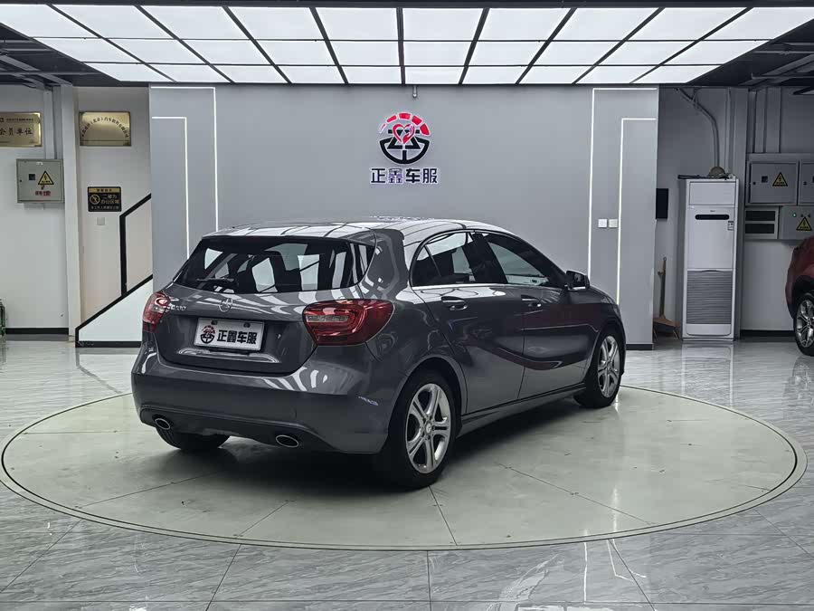 Mercedes-Benz A Class (Imported) 2014 car image #13