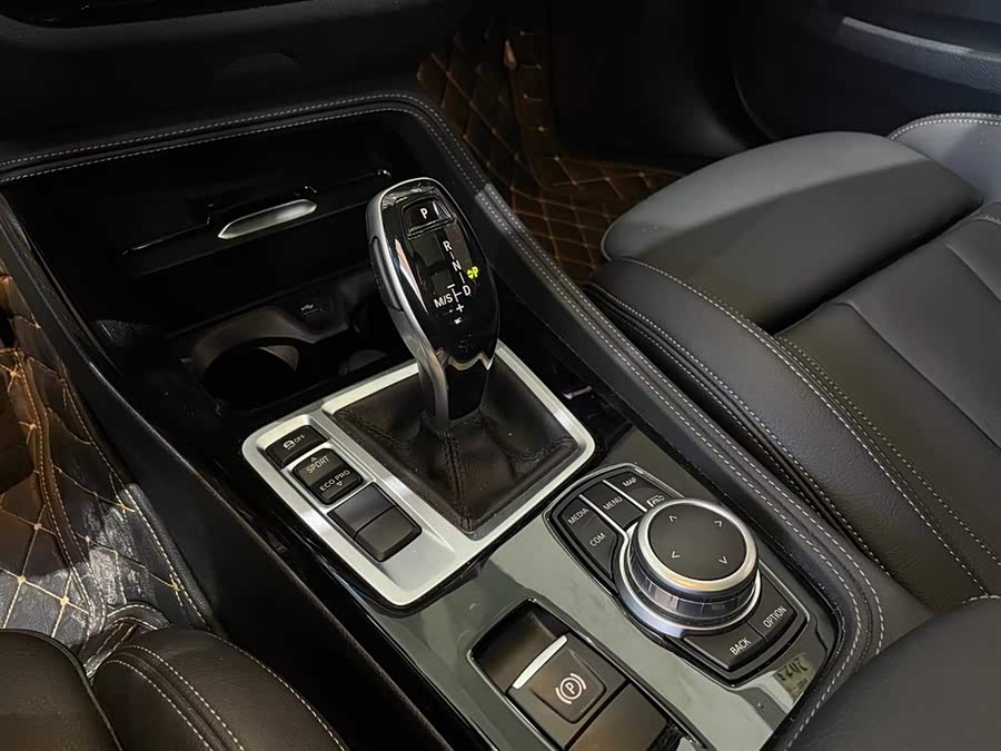 BMW 1 Series 2021 immagine di auto #13