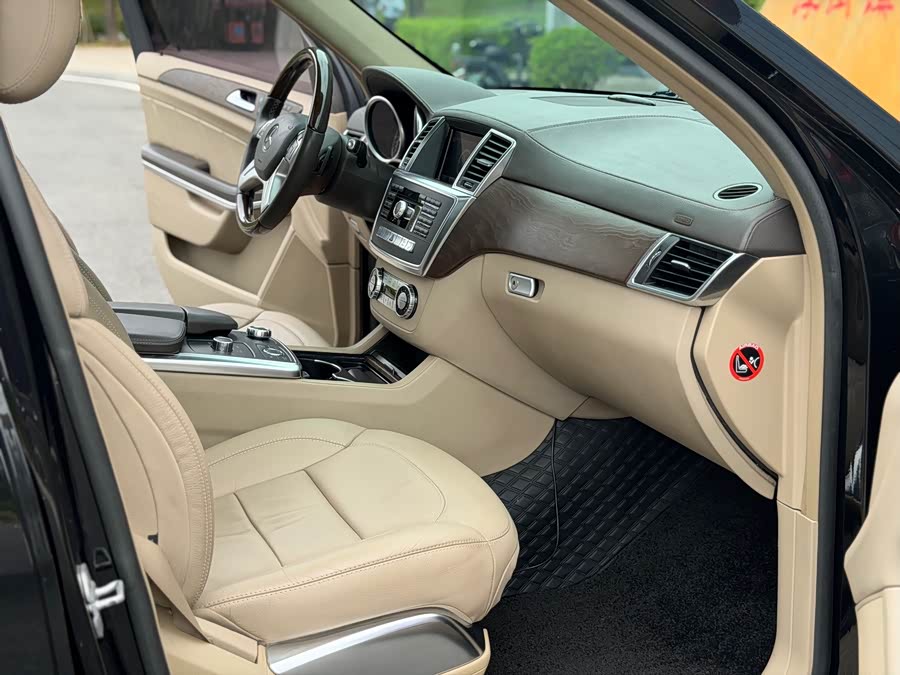 Mercedes-Benz GL Class 2014 immagine di auto #13