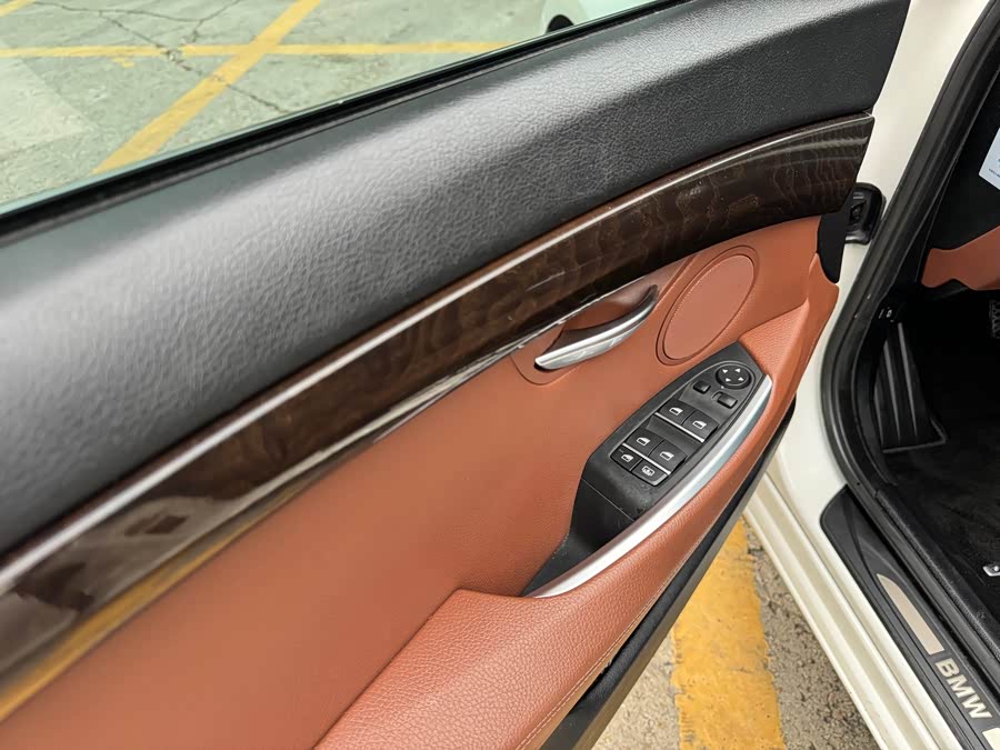 BMW 5 Series GT 2016 #13 BMW 5 Series GT 2016 immagine di auto #13