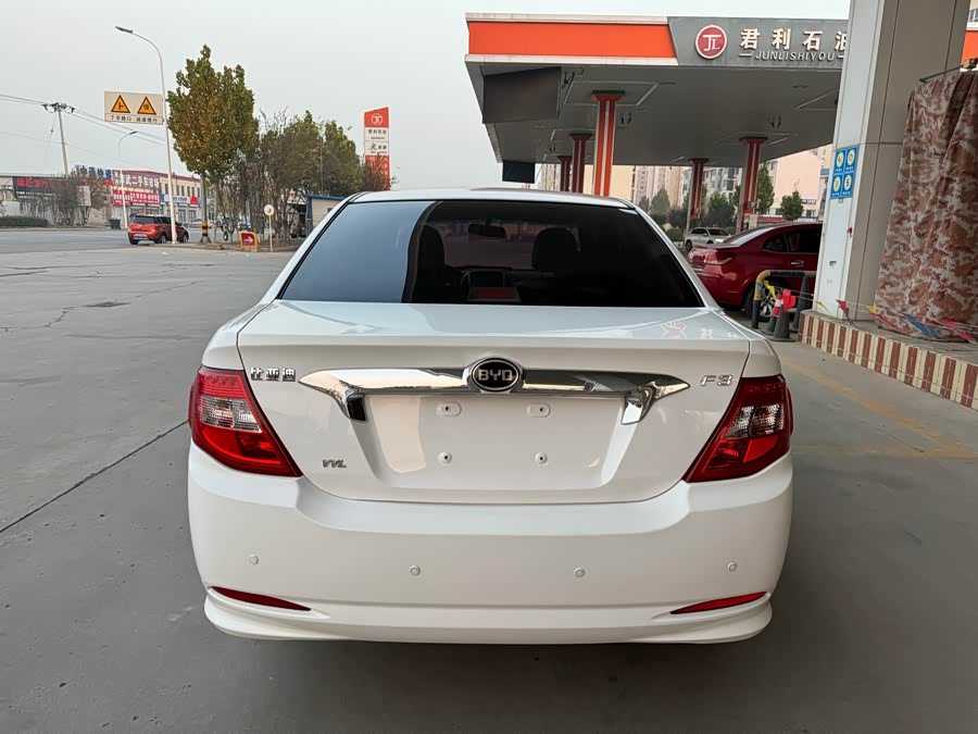 BYD F3 2018 car image #13