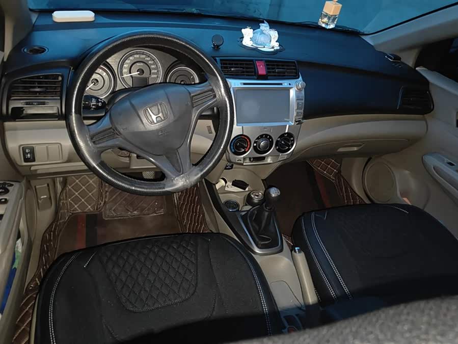 Honda City Classic 2013 #13 Honda City Classic 2013 car image #13