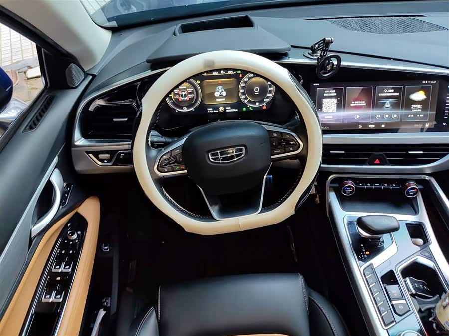 GEELY Tugella New Energy 2020 #13 GEELY Tugella New Energy 2020 car image #13