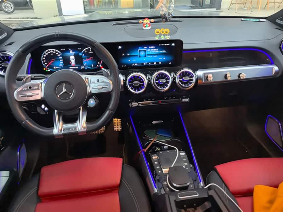 Mercedes-Benz GLB AMG 2023 imagen de coche #13