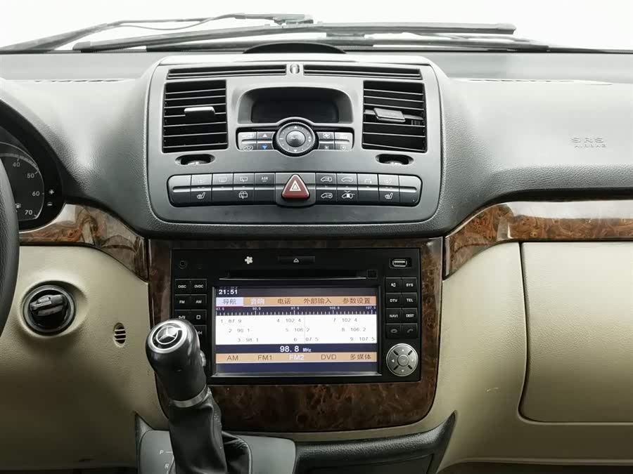 奔驰 唯雅诺 2010 汽车图片 #13