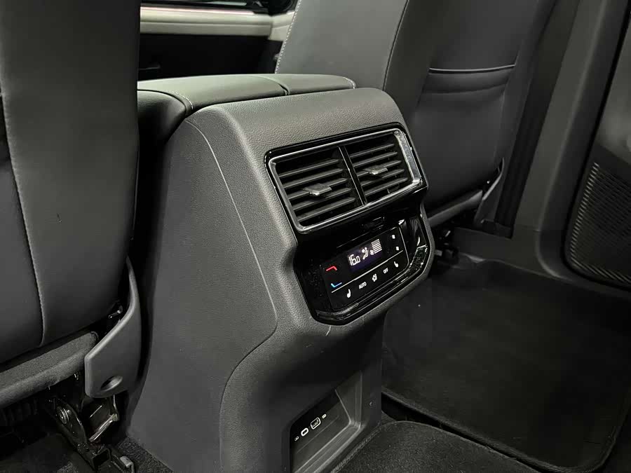 Volkswagen Teramont 2024 car image #13