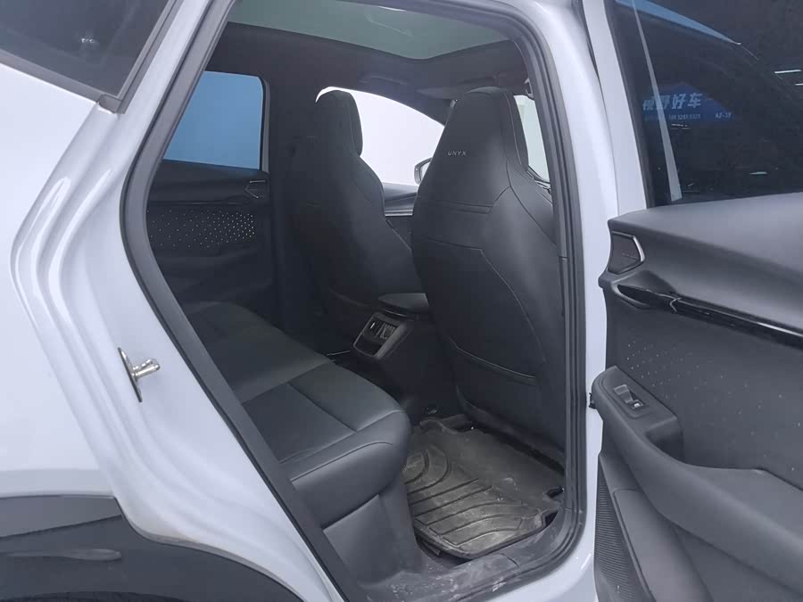 Volkswagen ID.UNYX 06 2024 image de voiture #13