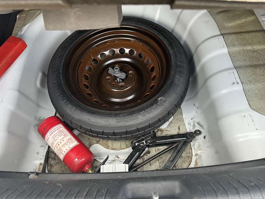 Kia K2 2013 image de voiture #13