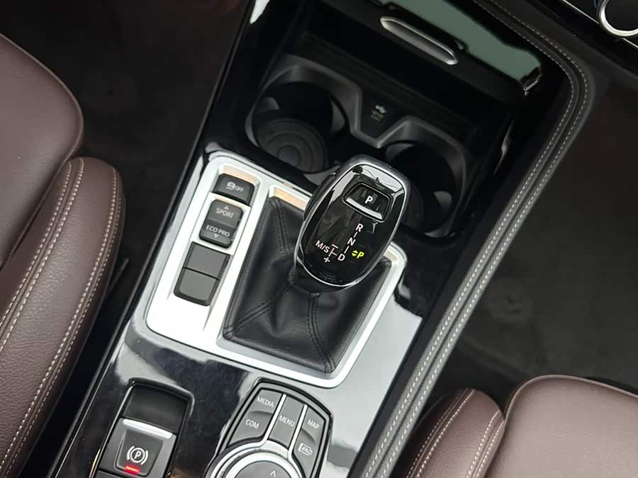 BMW 1 Series 2020 immagine di auto #13