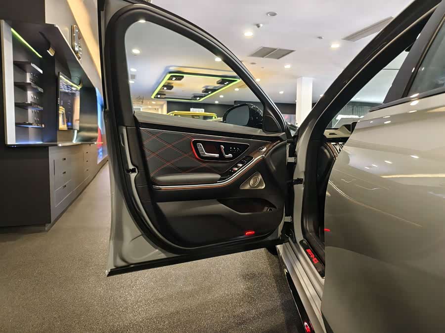 Mercedes-Benz S AMG New Energy imagem de carro #13