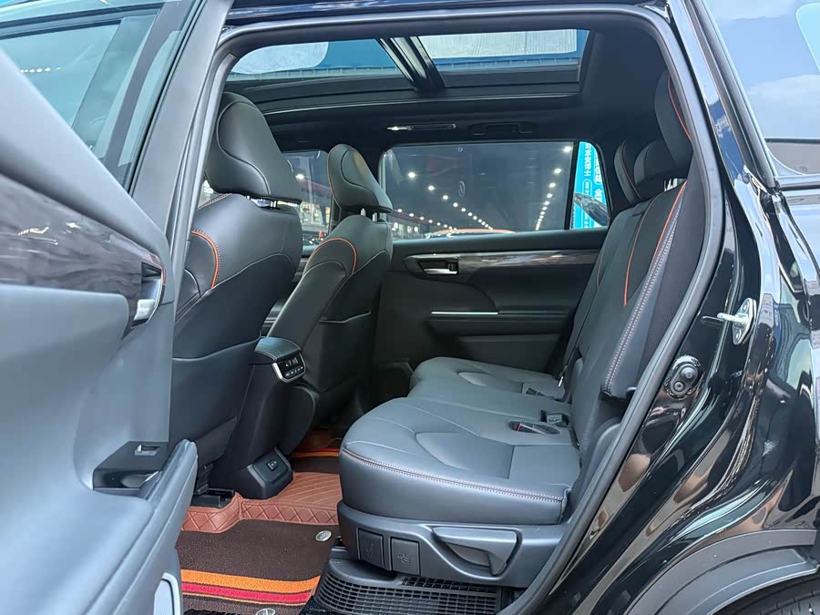 Toyota Crown Kluger 2023 car image #13