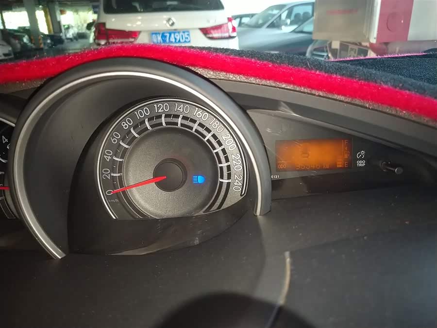 Toyota Reiz 2015 immagine di auto #13