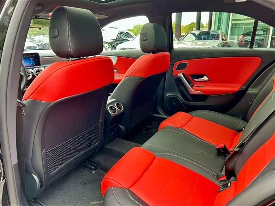 Mercedes-Benz A AMG 2025 #13 Mercedes-Benz A AMG 2025 صورة سيارة #13