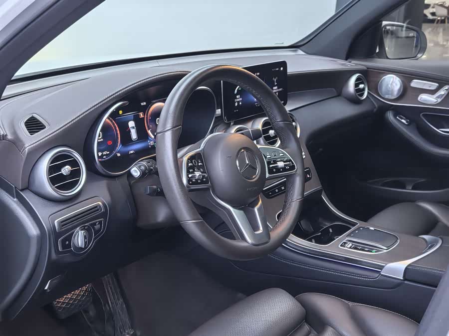 Mercedes-Benz GLC Class 2020 #13 Mercedes-Benz GLC Class 2020 car image #13