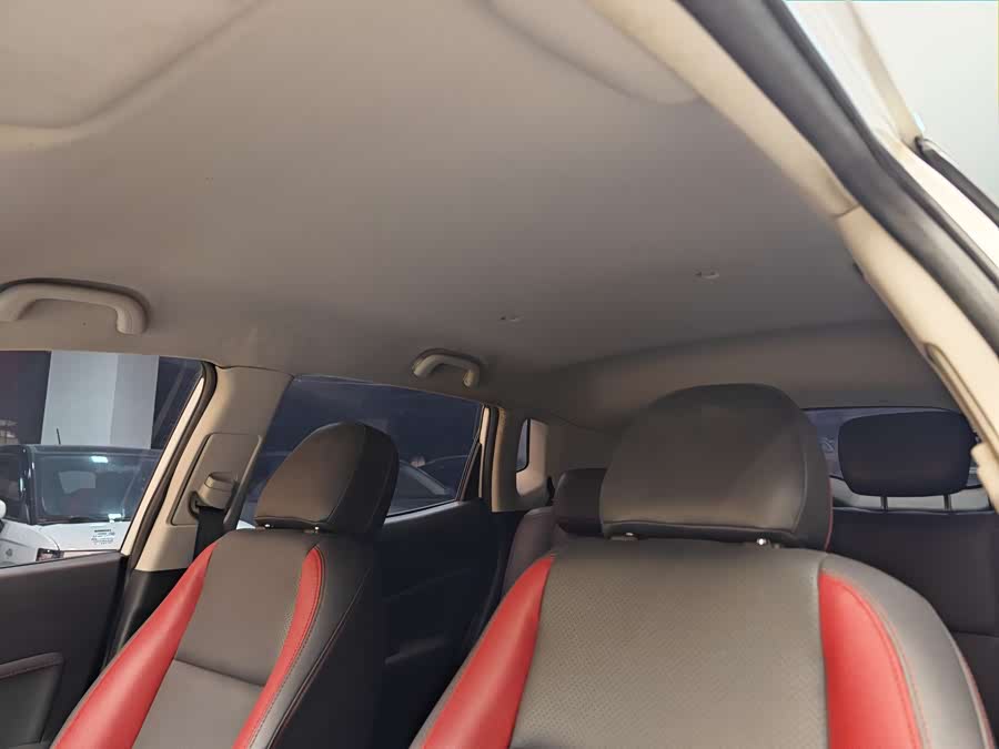 Changan CS15 2017 #13 Changan CS15 2017 car image #13