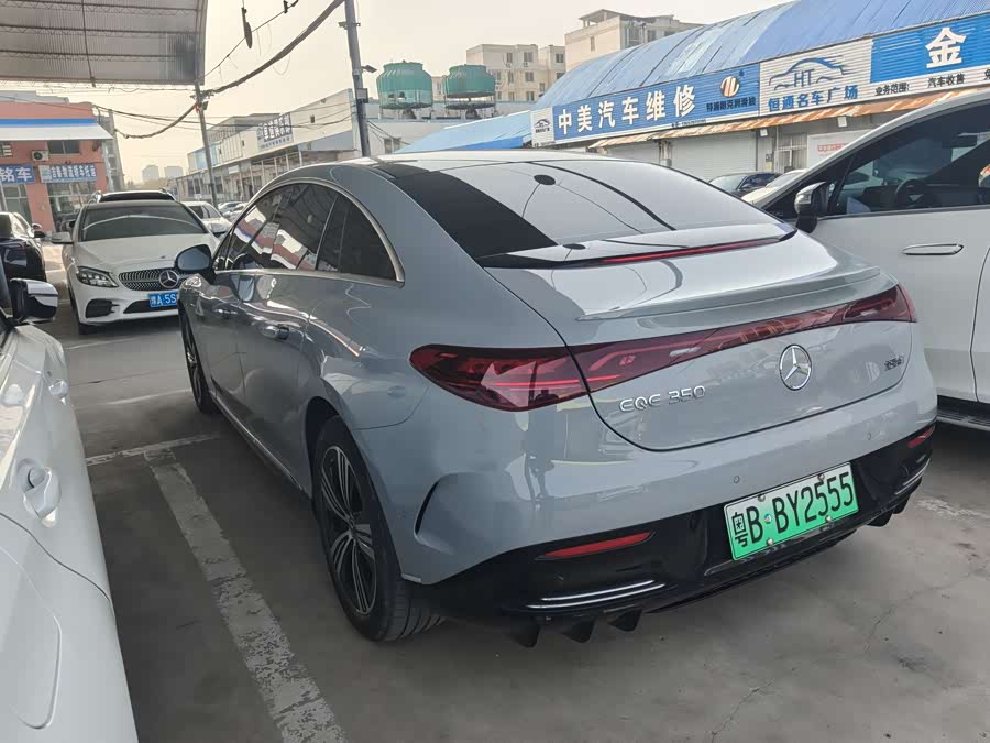 Mercedes-Benz EQE Class 2023 immagine di auto #13