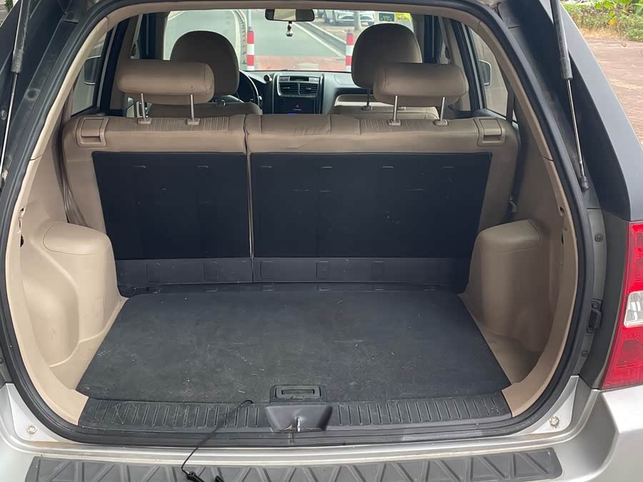 起亚 狮跑 2012 汽车图片 #13