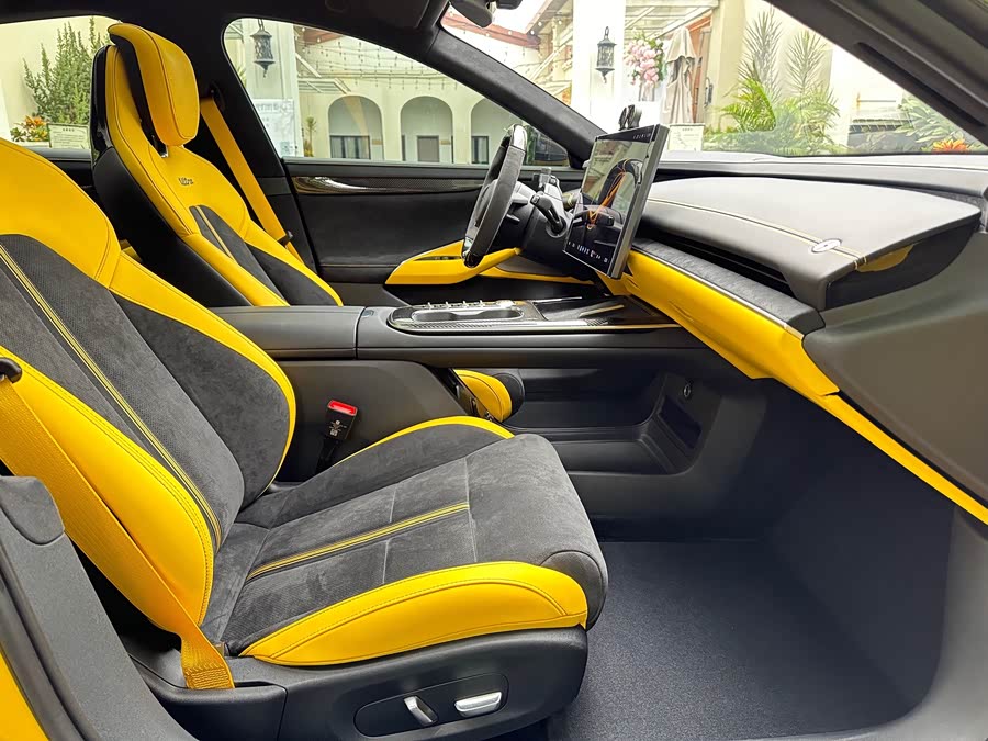 小米汽车 小米SU7 Ultra 2025 汽车图片 #13