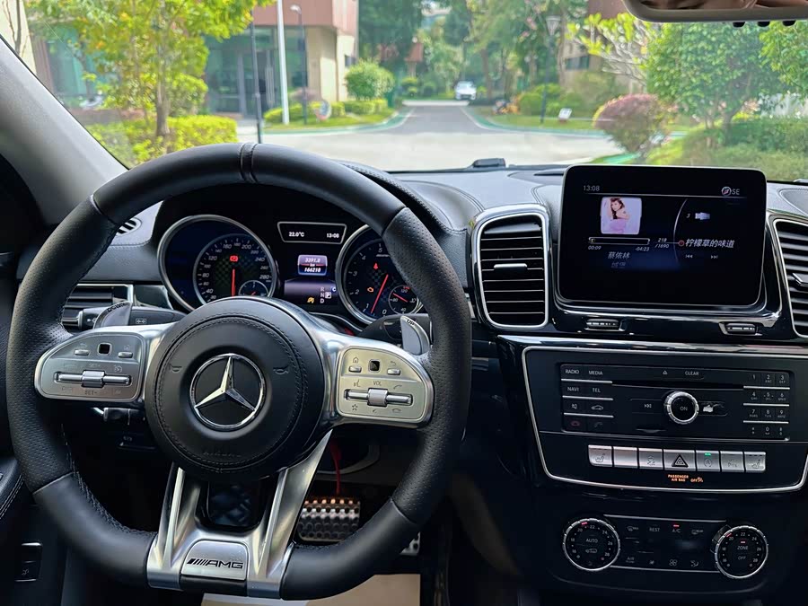 Mercedes-Benz GLE Coupe AMG 2020 image de voiture #13
