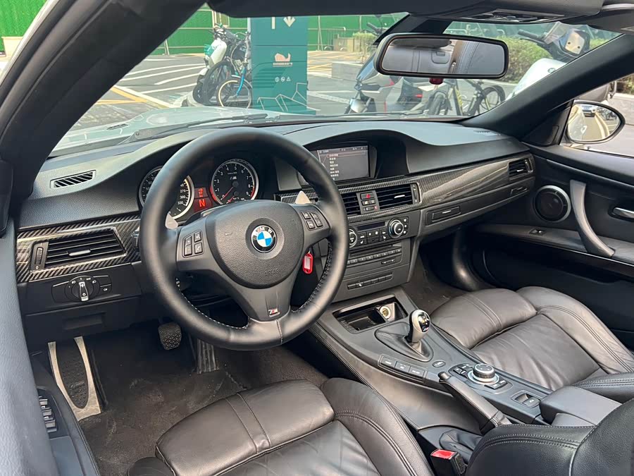 BMW M3 2011 car image #13