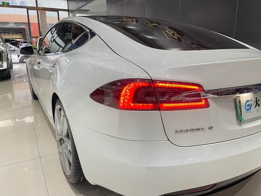 特斯拉 Model S 2016 汽车图片 #13