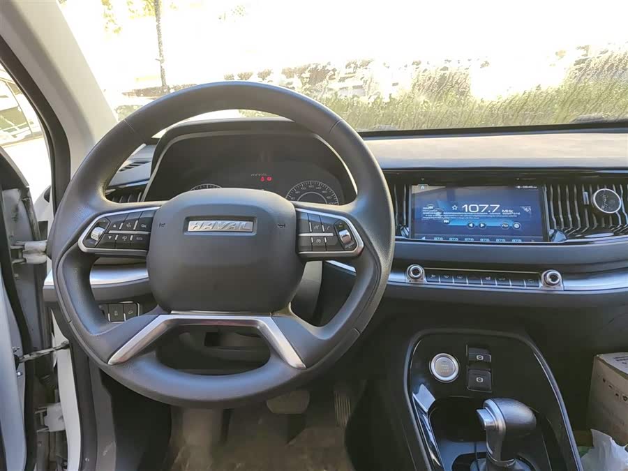 Haval H2s 2019 #13 Haval H2s 2019 car image #13