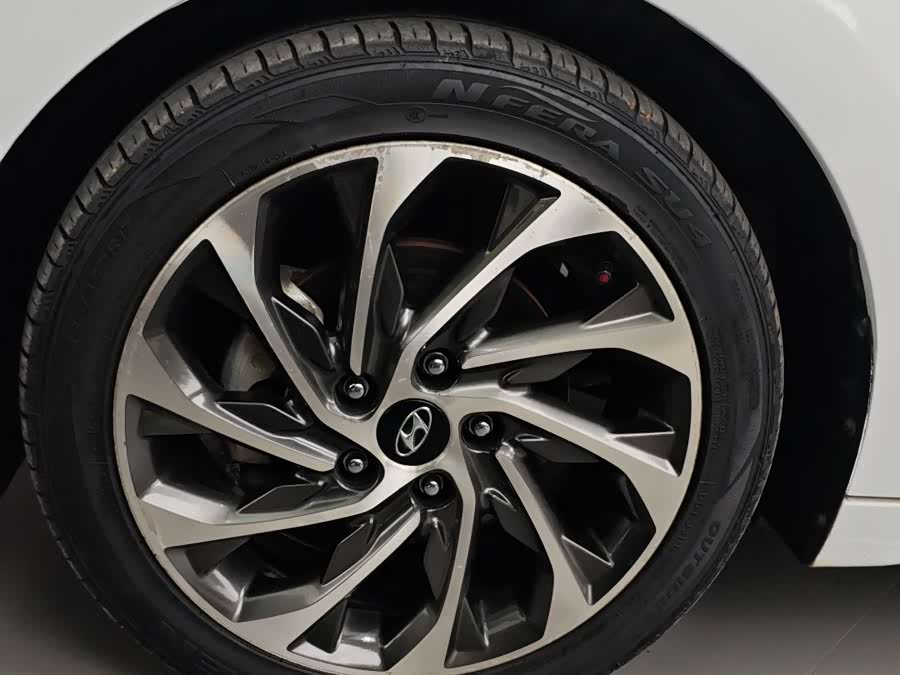 现代 伊兰特 2020 汽车图片 #13