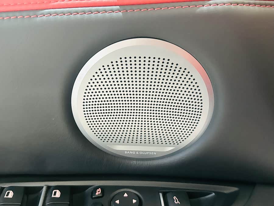 BMW X6 M 2016 car image #13