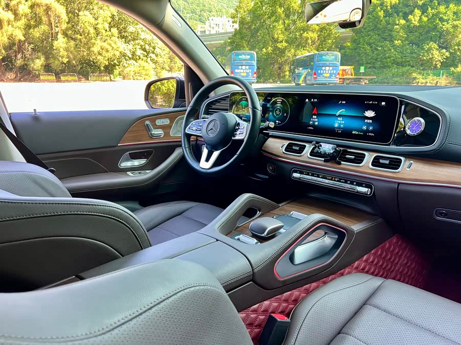 Mercedes-Benz GLE Class New Energy 2022 car image #13