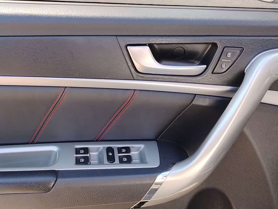 Haval M6 2017 car image #13