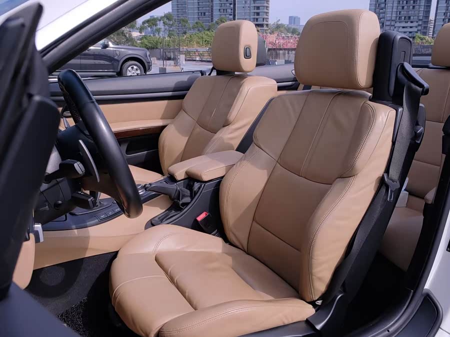 BMW M3 2010 car image #13