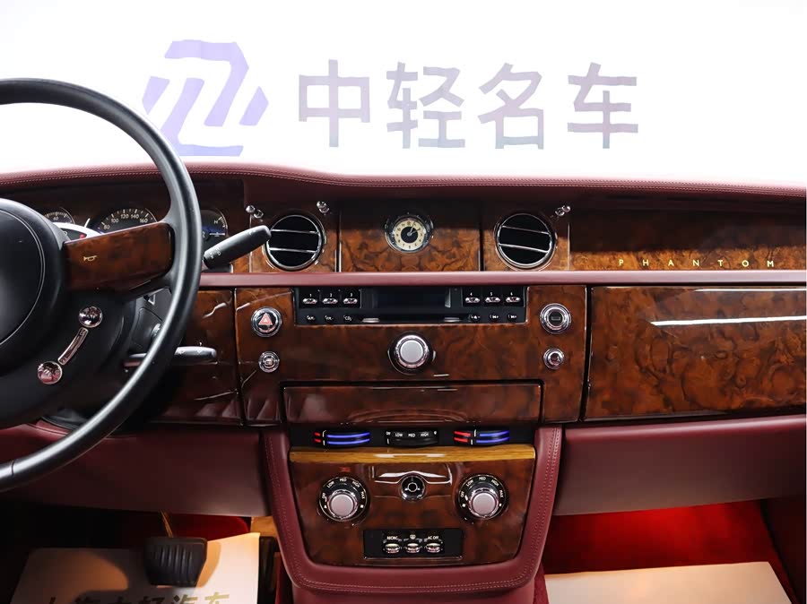 劳斯莱斯 古思特 2021 汽车图片 #13