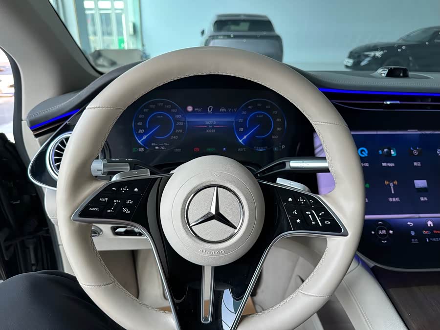 Mercedes-Benz EQS Class 2024 car image #13