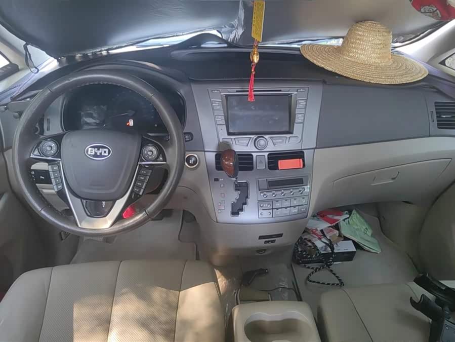 BYD M6 2016 #13 BYD M6 2016 car image #13