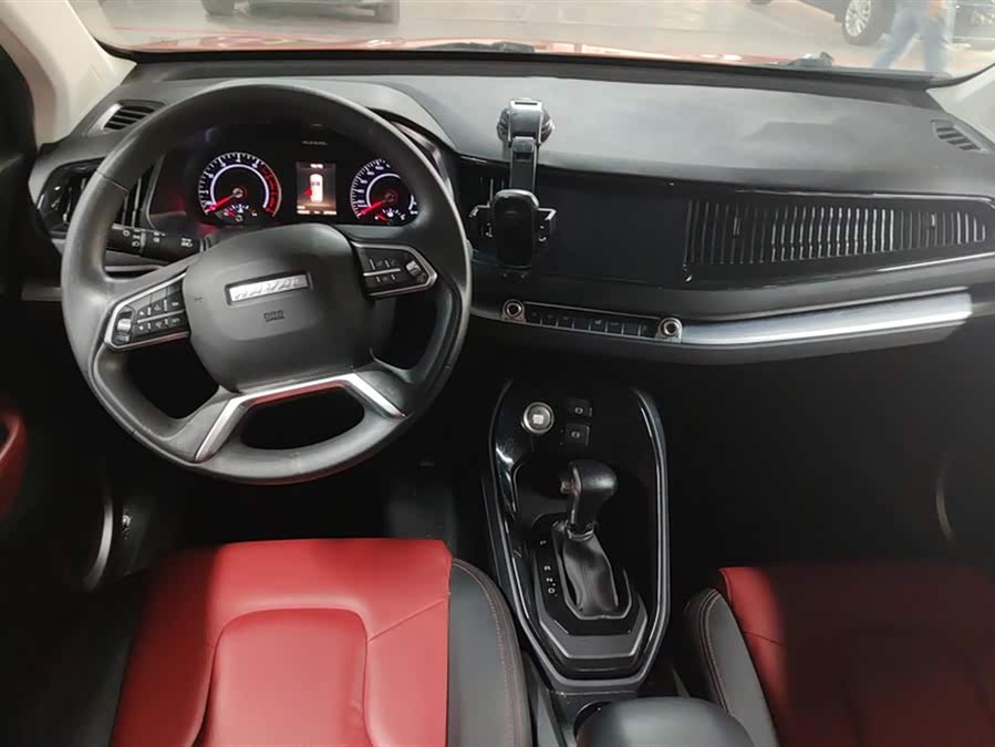 Haval H2s 2018 #13 Haval H2s 2018 car image #13