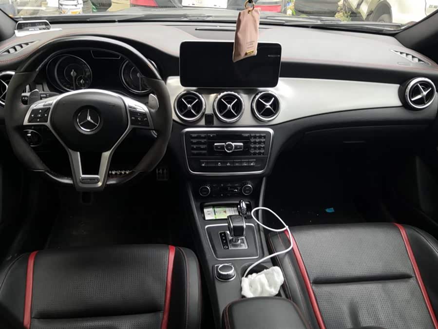 Mercedes-Benz GLA AMG 2015 car image #13