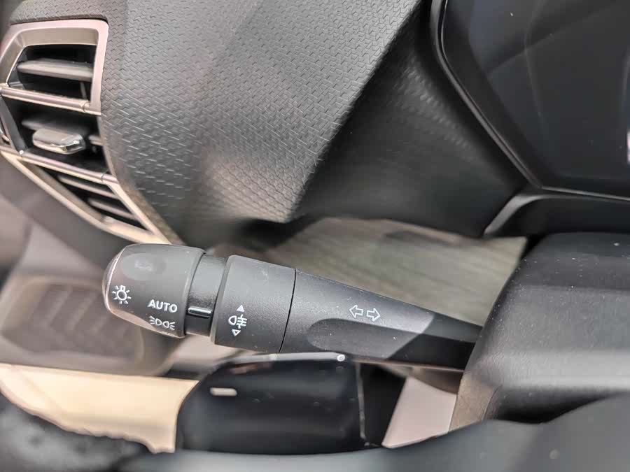 Citroen C5 X 2021 car image #13