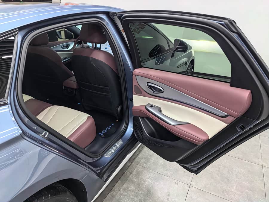 比亚迪 海豹07 DM-i 2025 汽车图片 #13