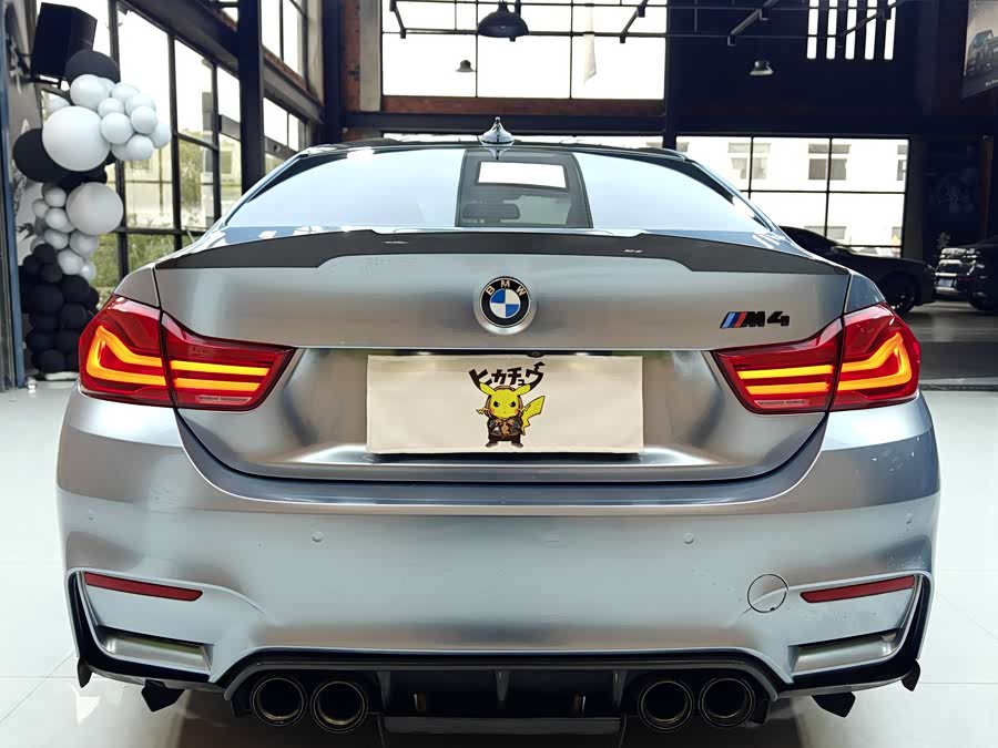 BMW M4 2018 car image #13