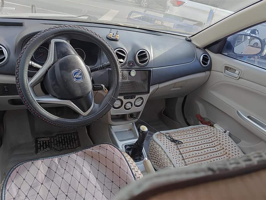 Changan Alsvin V3 2014 imagem de carro #13