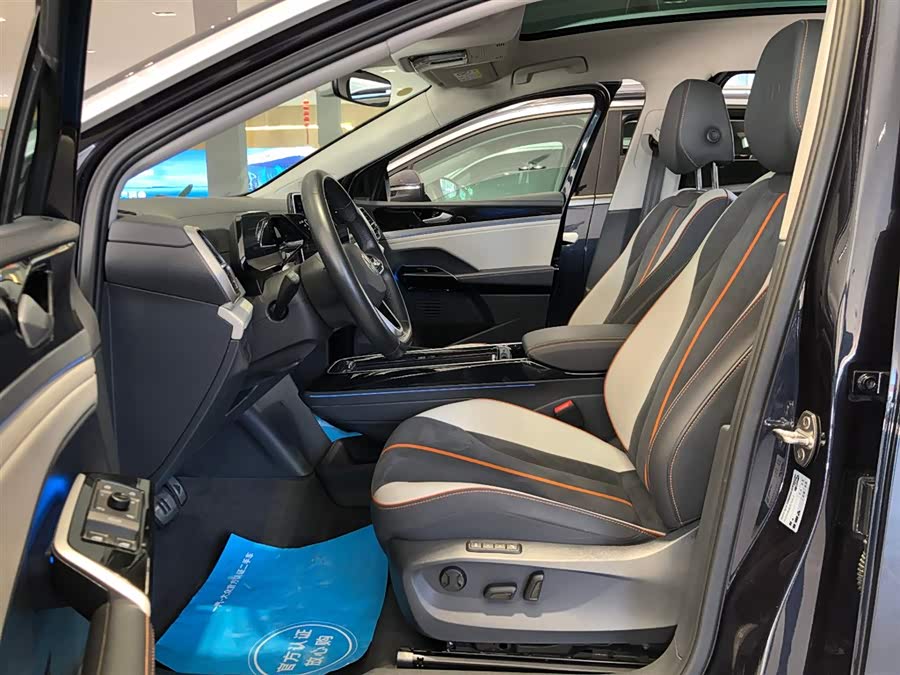 Volkswagen ID.6 Crozz 2021 immagine di auto #13