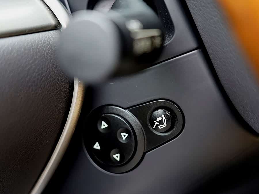 Volkswagen Pheaton 2012 immagine di auto #13