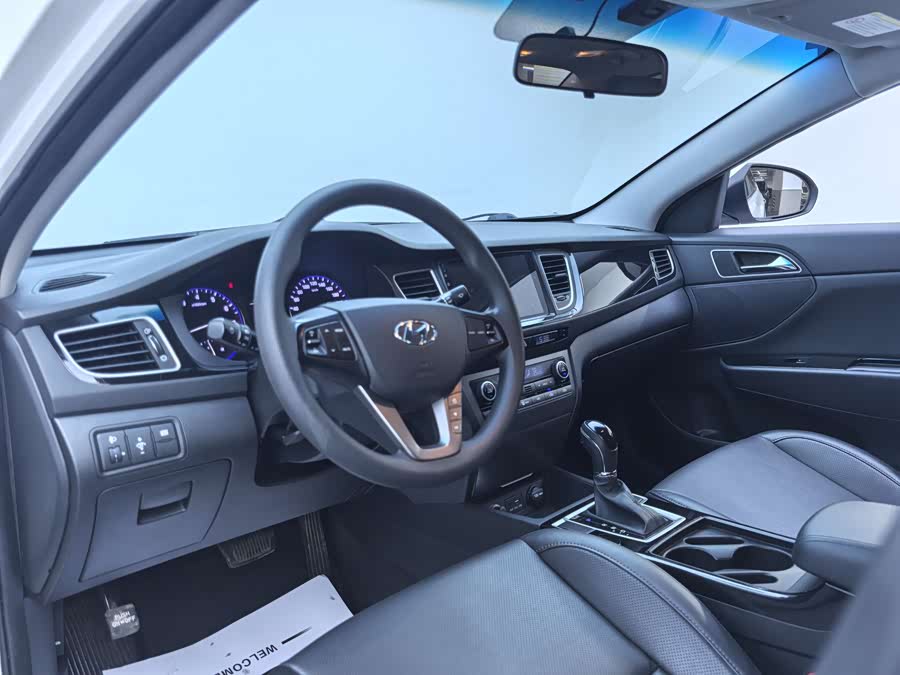 Hyundai Mistra 2014 #13 Hyundai Mistra 2014 car image #13