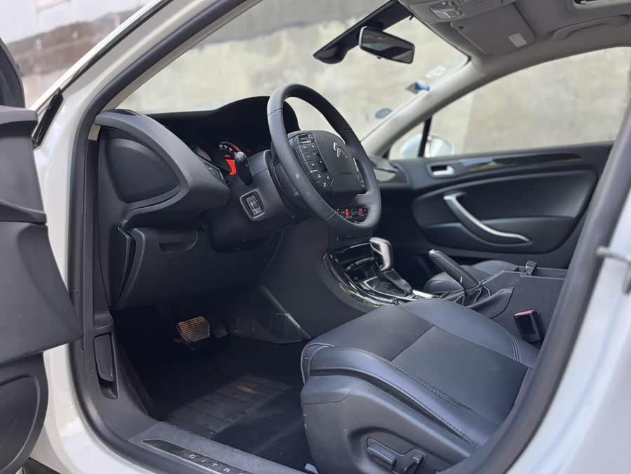 雪铁龙 雪铁龙C5 2015 汽车图片 #13